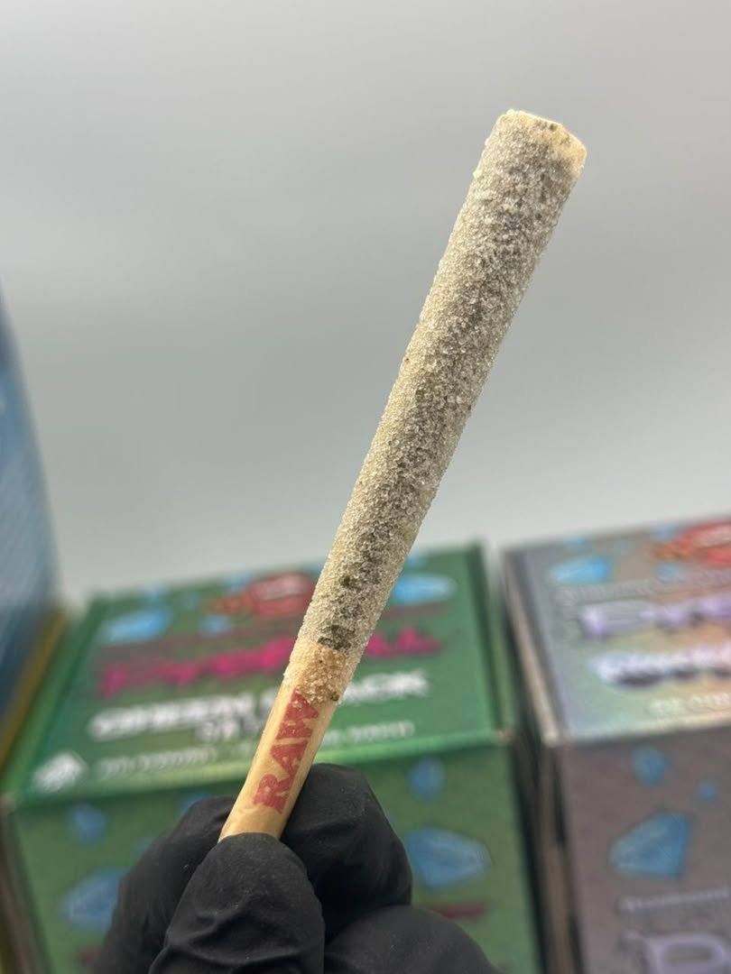Explore DEVOUR Diamond Coated Pre Roll, featuring cannabis flower and diamond-style concentrate. Learn about its properties, production process, cannabinoid profile, and product details. Explore DEVOUR Diamond Coated Pre Roll, featuring cannabis flower and diamond-style concentrate. Learn about its properties, production process, cannabinoid profile, and product details.